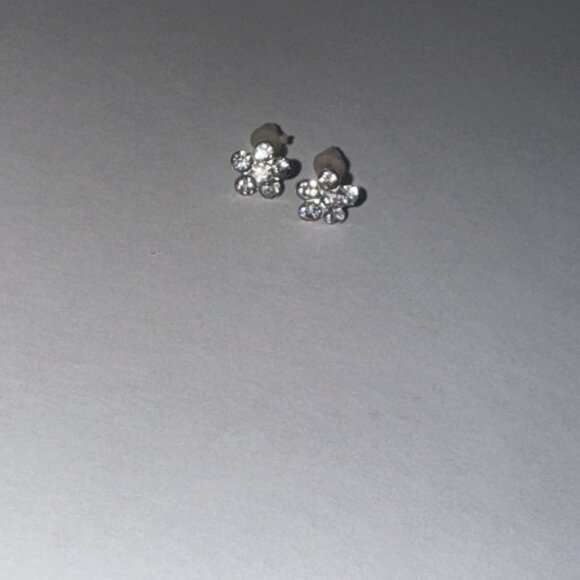 7mm Clear Flower Cz And Sterling Post Earrings - Picture 5 of 8